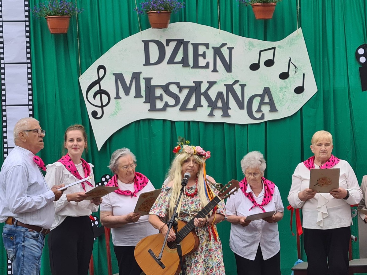 DZIEŃ MIESZKAŃCA Z "MAŁGOŚKĄ"