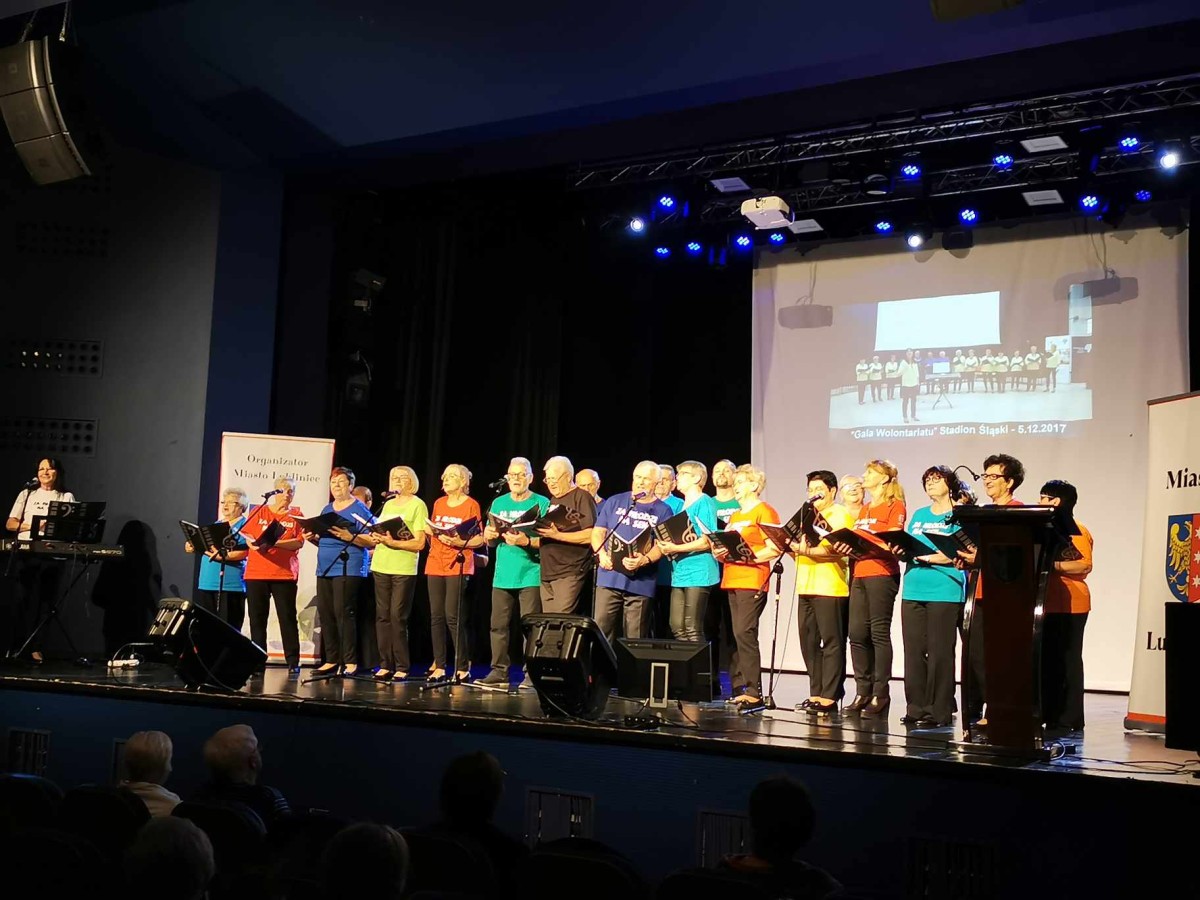 „Promocja aktywnego i zdrowego stylu życia osób starszych” –  pod tym hasłem odbyła się tegoroczna Lubliniecka Gala Seniora